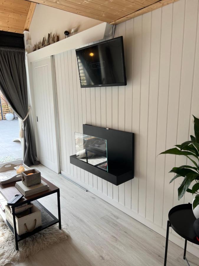 Seaside Cabin Retreat In Hayling Island South Hayling Εξωτερικό φωτογραφία