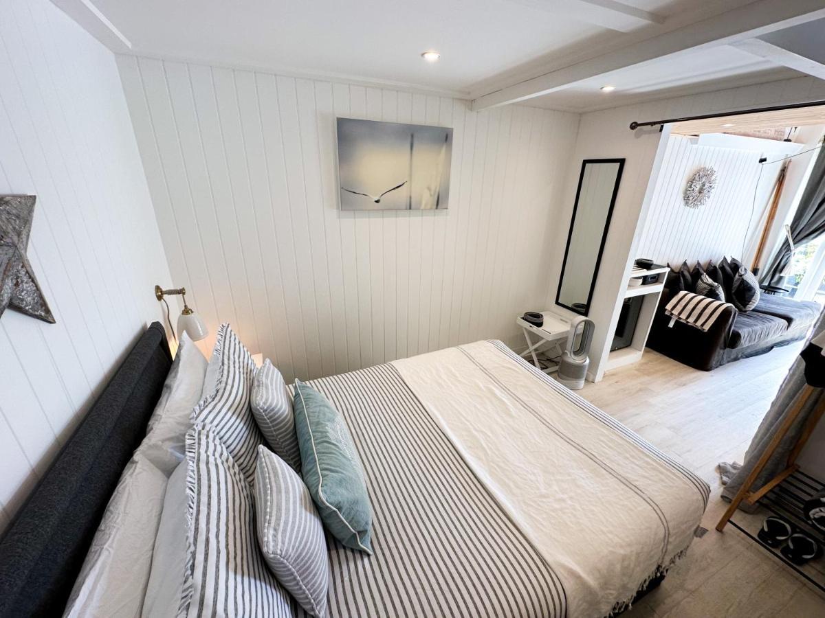 Seaside Cabin Retreat In Hayling Island South Hayling Εξωτερικό φωτογραφία