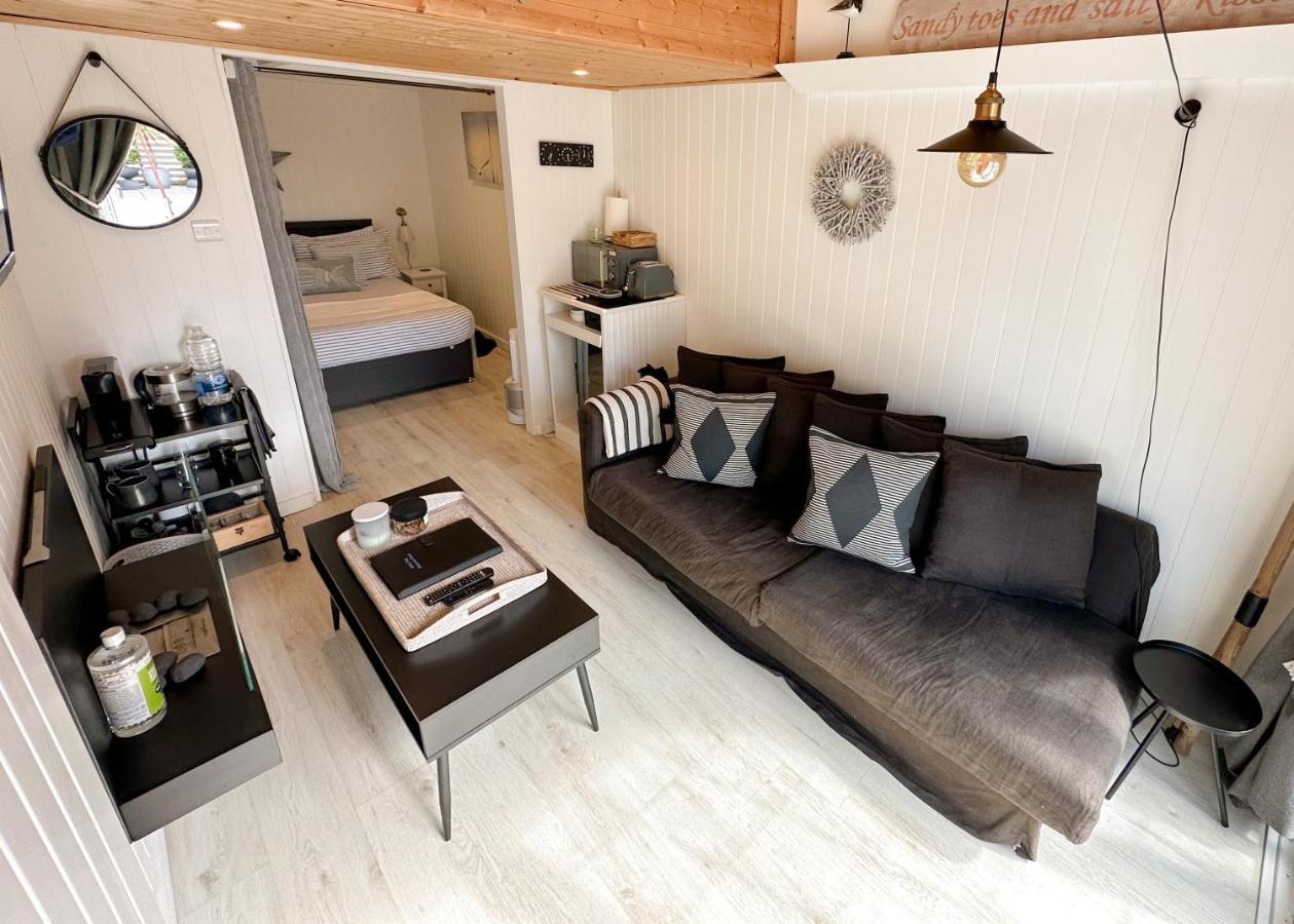 Seaside Cabin Retreat In Hayling Island South Hayling Εξωτερικό φωτογραφία